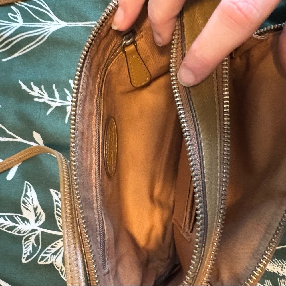 Fossil Light Brown Leather Small Crossbody Bag - Picture 6 of 6